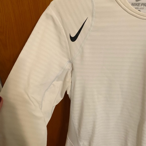 Nike Pro Longsleeve - Picture 4 of 6